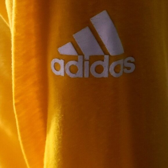 Ultimate Tee By Adidas Representing Tennessee Predators Size Medium Hockey Fan - Picture 3 of 6